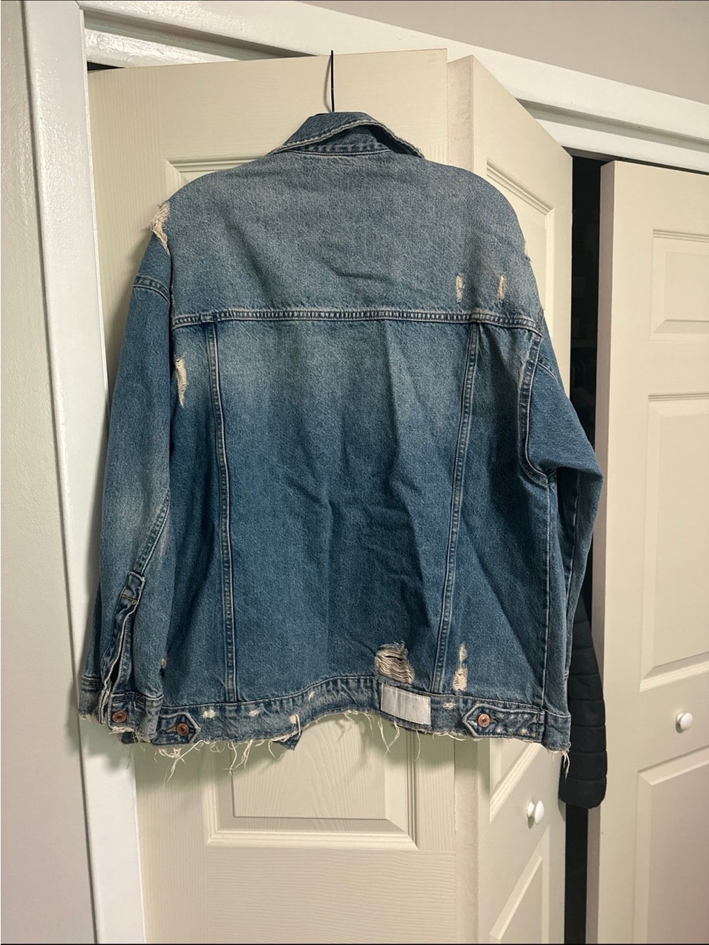 ZARA women’s  Distressed Light Blue Denim Jacket - Picture 3 of 3